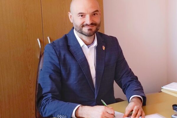 Dr. Radu – Bogdan Davidescu